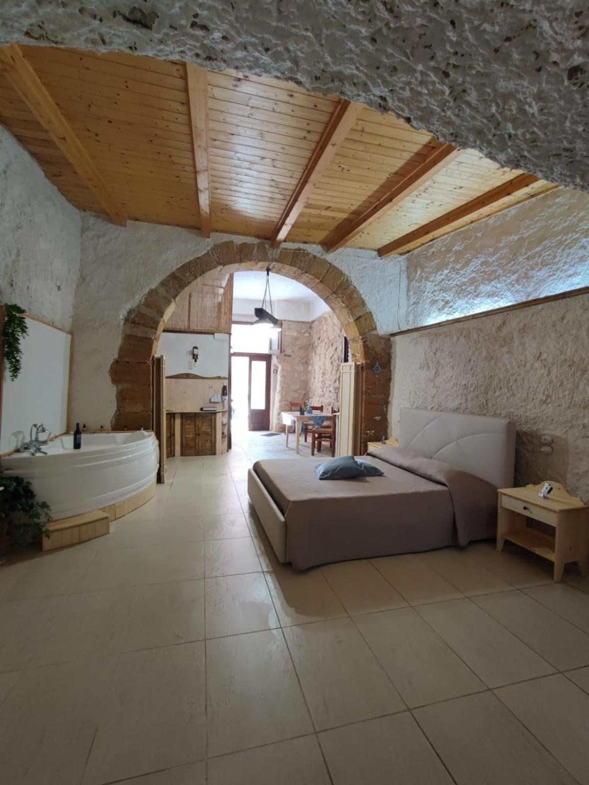 La Suite Del Campanile Sciacca Exterior foto
